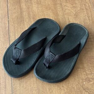Child’s Chaco Black Flip Flops with Red Logo